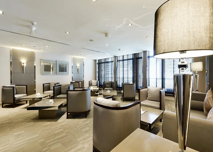 Centre Point Chidlom 4*
