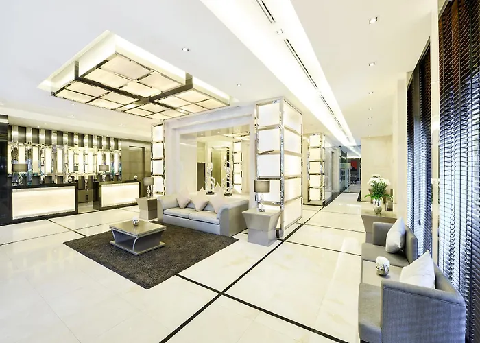 Centre Point Chidlom Отель 4*