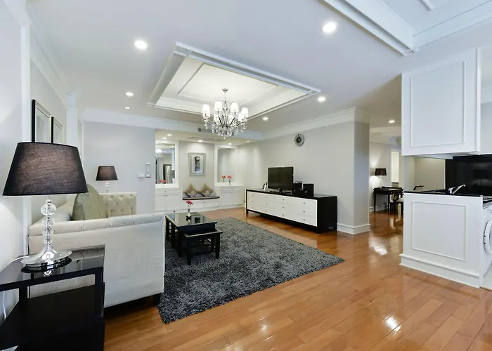 Centre Point Chidlom Отель 4*