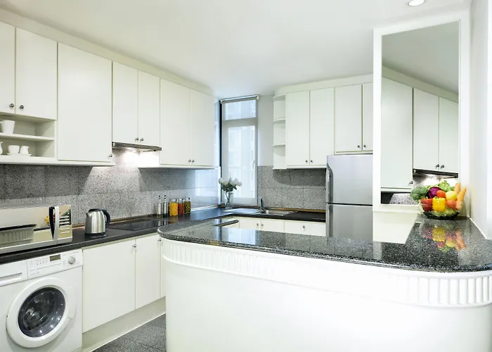 Hotel Centre Point Chidlom 4*