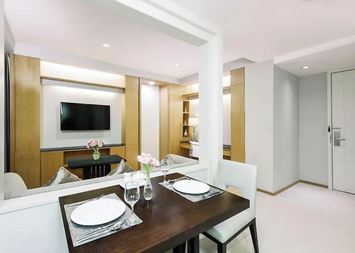 Hotel Centre Point Chidlom 4*